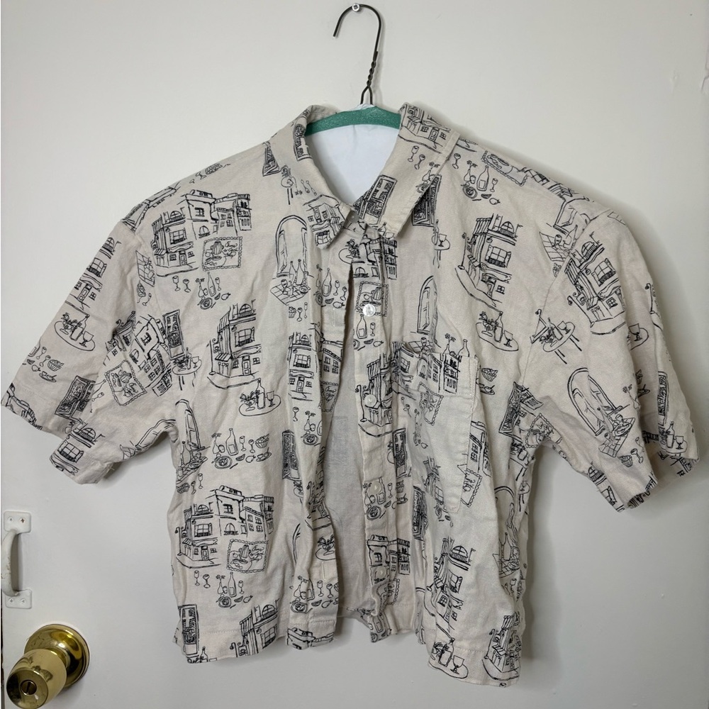 Abercrombie & Fitch Cream Graphic Button Down Shirt